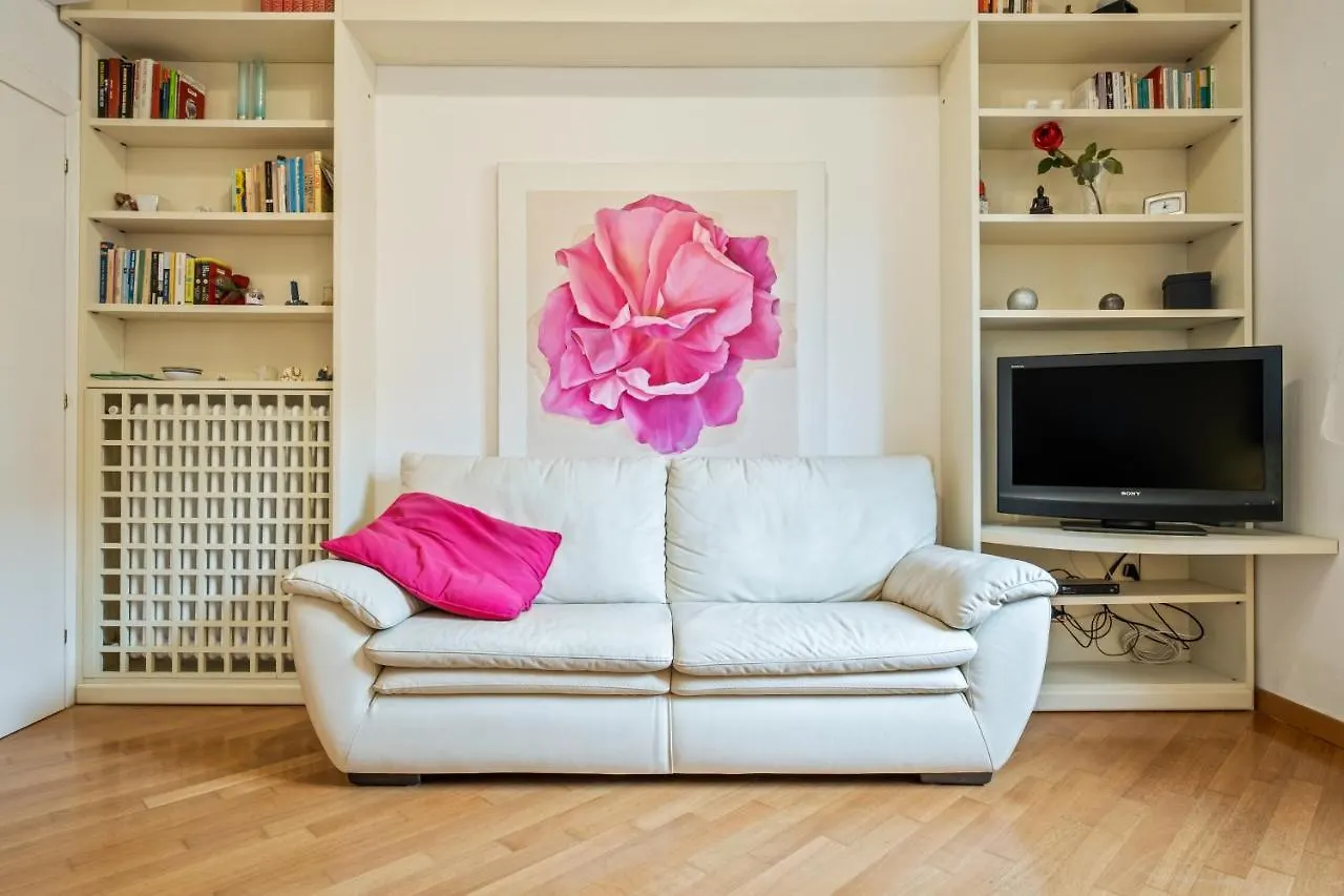 Pizzardi Flower Apartment ボローニャ