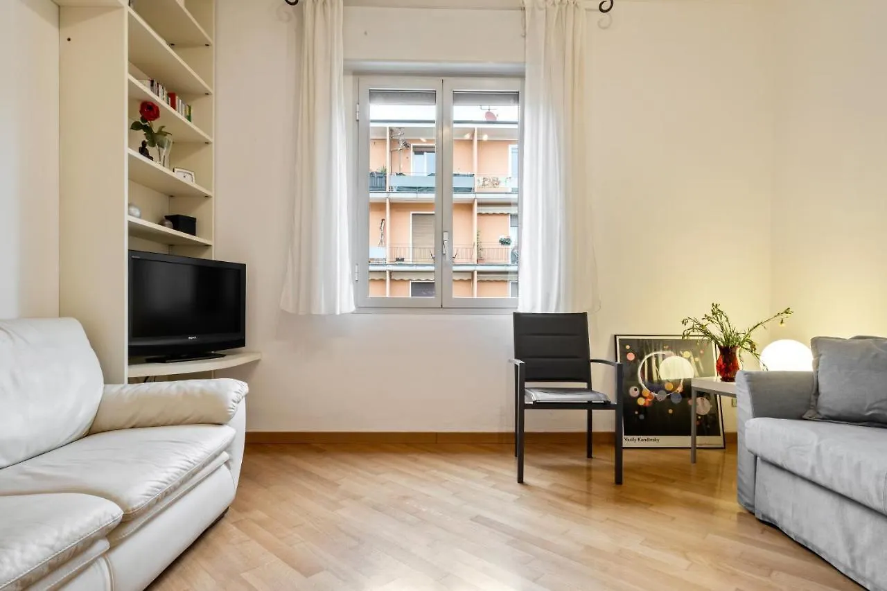 Pizzardi Flower Apartment ボローニャ イタリア
